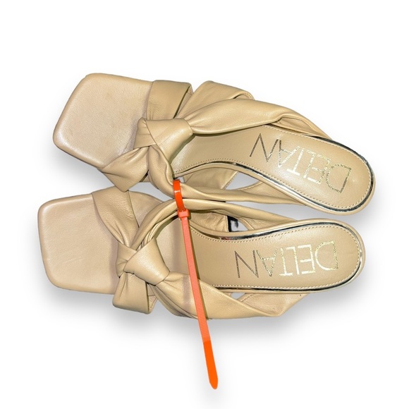 ✅Deltan Kira Puffy Leather Square Toe Sandals w/ Acrylic Clear Heel - Picture 5 of 7